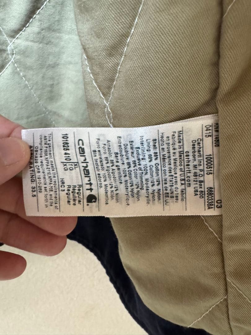 Carhartt ネイビー トラディショナルジャケット