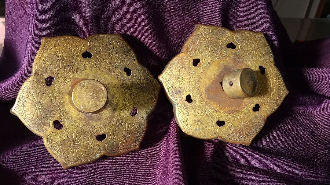 アンティーク・釘隠し(裏書きあり)