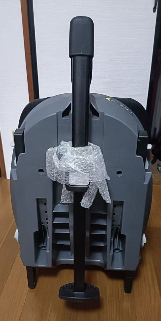 【美品】COMBIコンビ　クルムーヴ コンパクトエッグショック　チャイルドシート