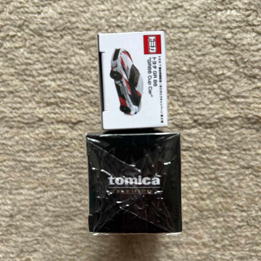 タカラトミー ★ トミカプレミアム10周年記念キャンペーン日産 GT-R他一台