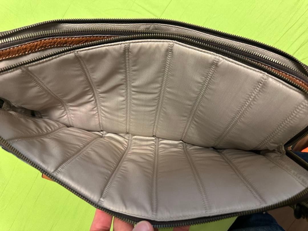 TUMI ブラウン ビジネスバッグ