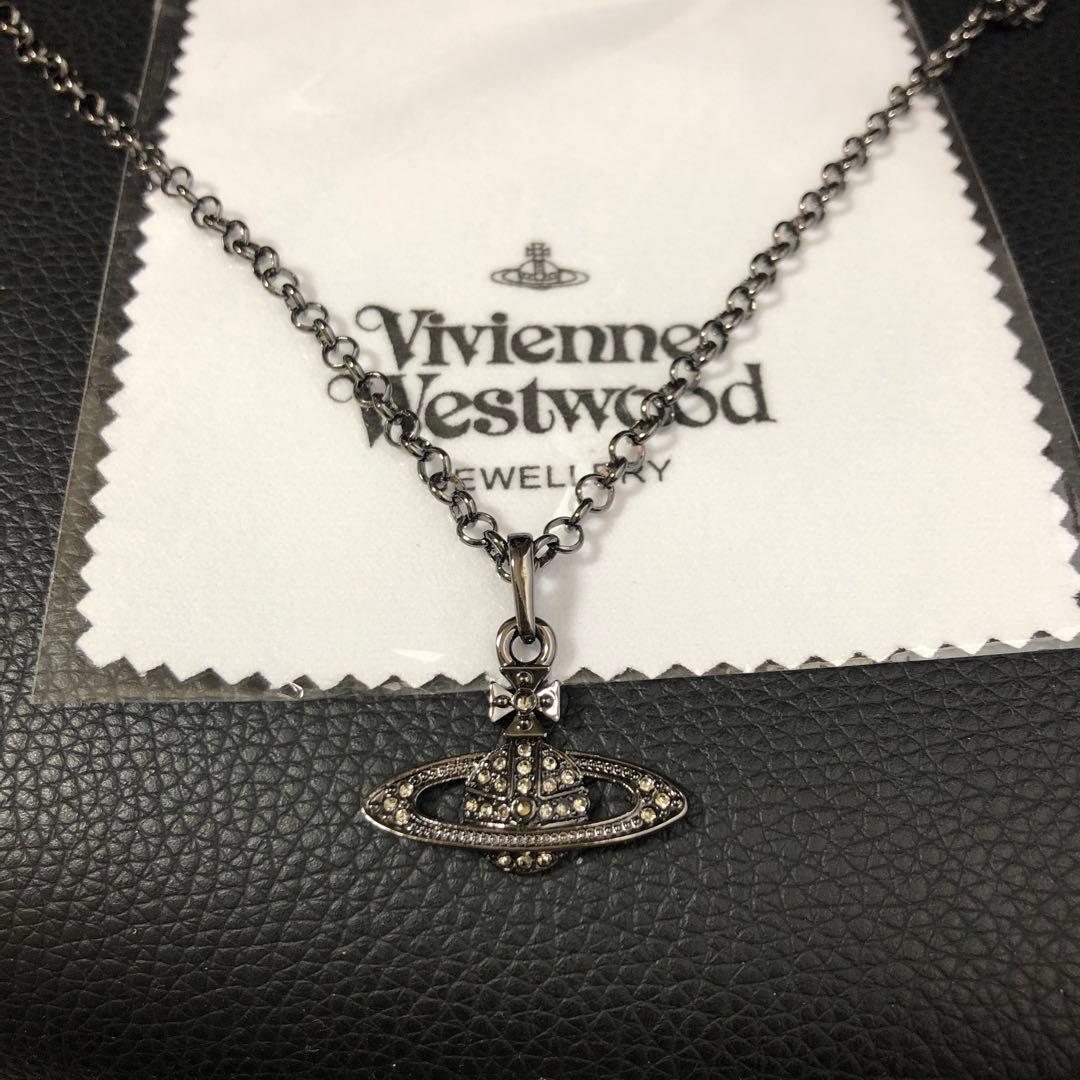 ヴィヴィアンミニバスレリーフオーブネックレス ヴィヴィアン ミニバス