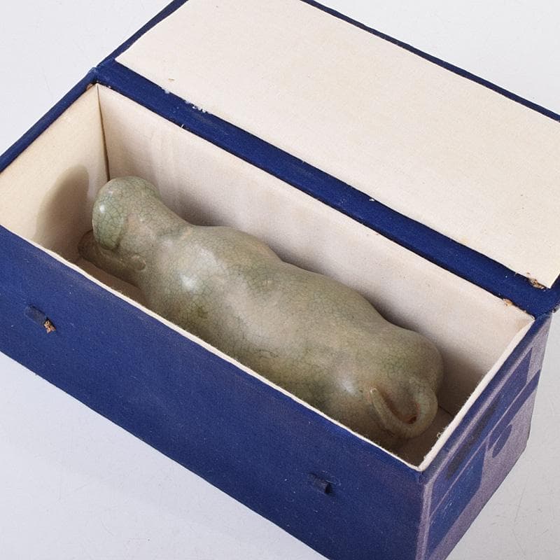 中国 龍泉窯 青磁 神獣 牛 置物 C R9319