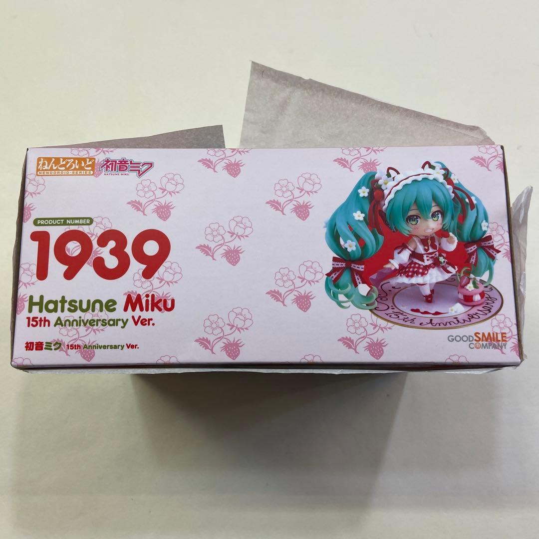 新品未開封】ねんどろいど 初音ミク 15th Anniversary Ver.