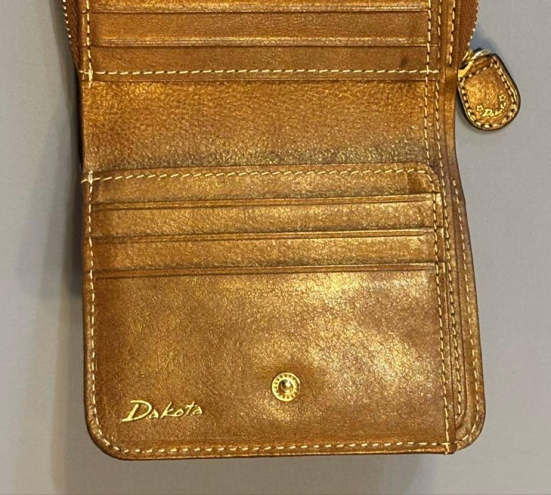 【再値下げ】《未使用品》Dakota コラジョ二つ折り財布 ブラウン レザー