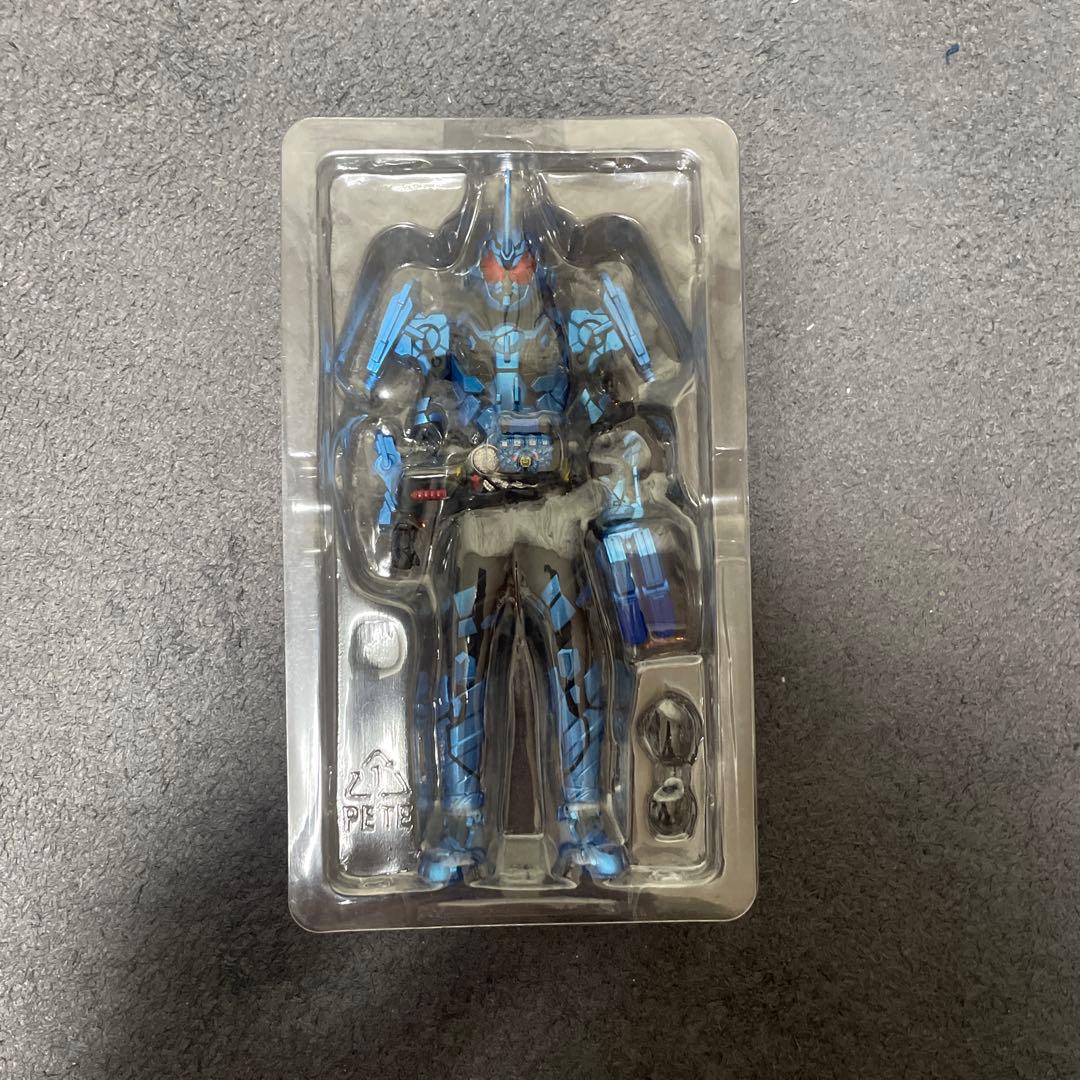 SHFiguarts 仮面ライダー グリス・ブリザード