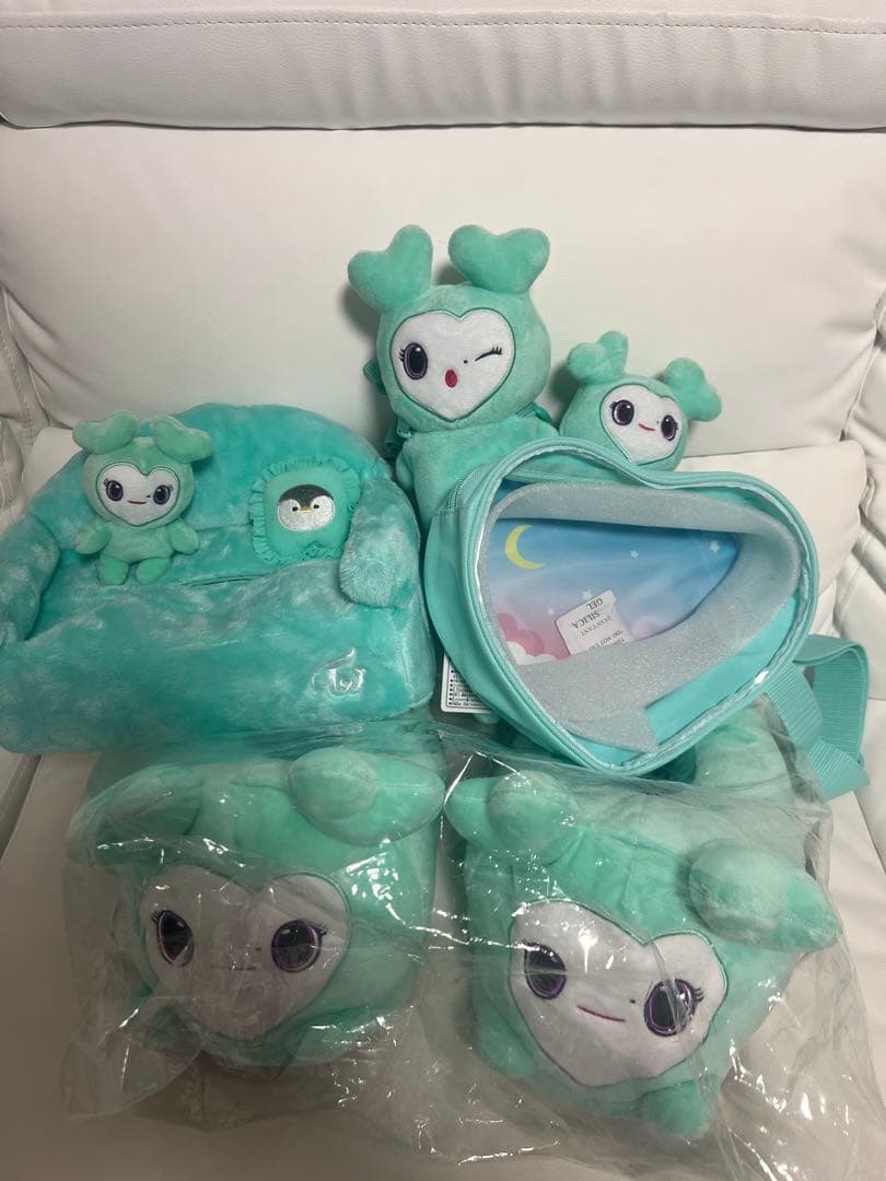 GiGO TWICE ぬいぐるみスリッパ ミナ サナ モモ ミサモ 3種セット