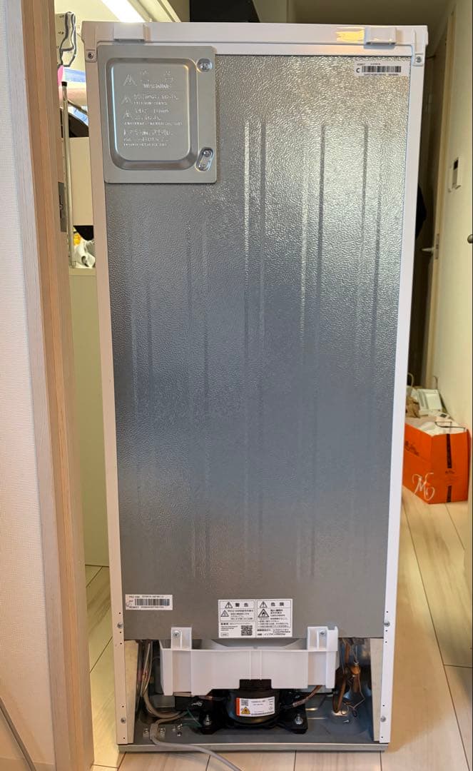 【美品】シャープ冷蔵庫　SJ-D15K-W 2024製