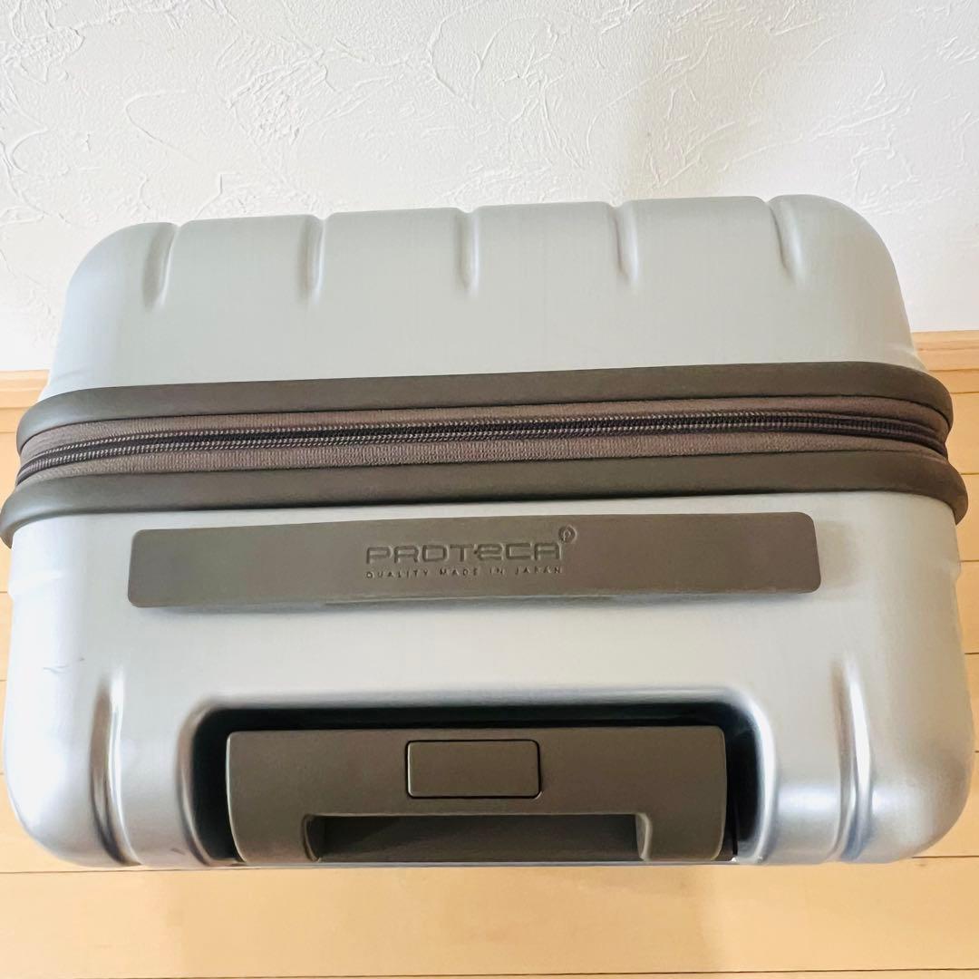 PROTeCAプロテカ360s 機内持ち込みサイズ 32リットル シルバー