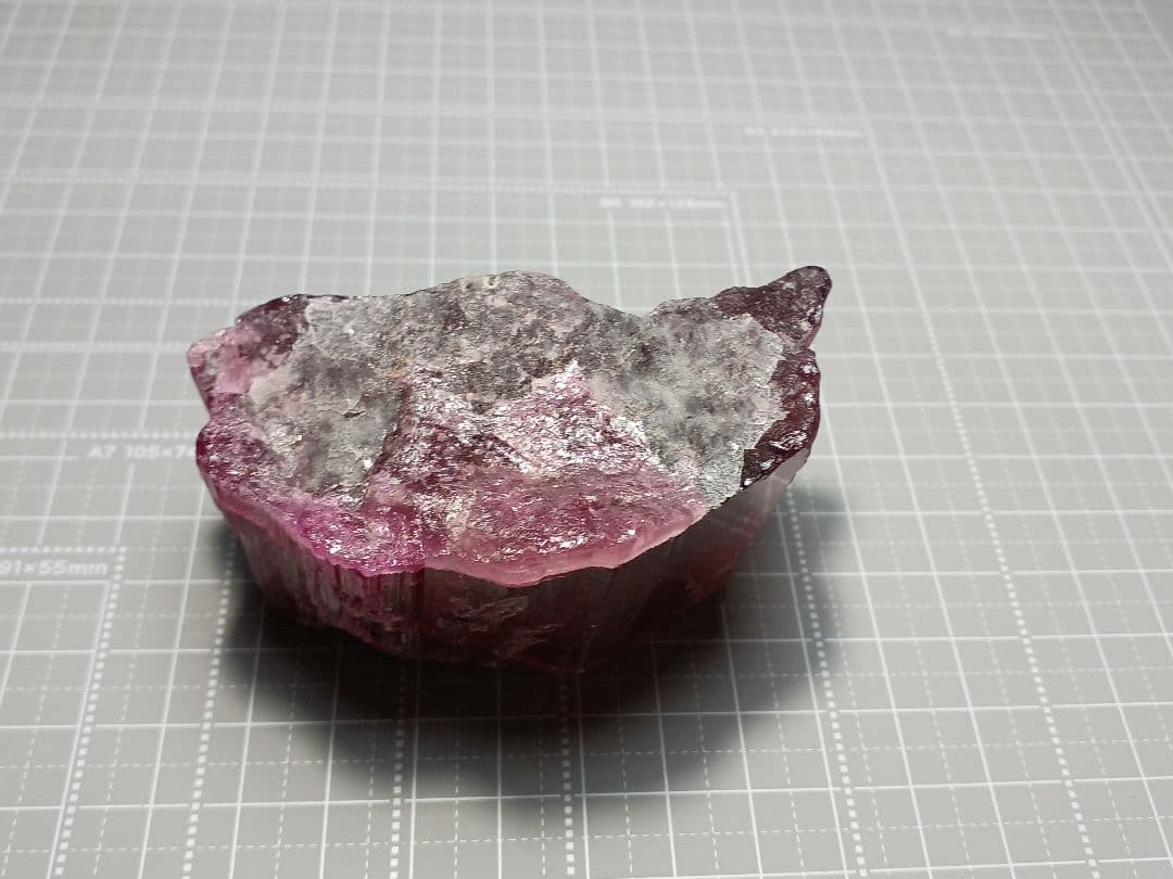 ピンクトルマリン 大型結晶 215g 原石 鉱物標本