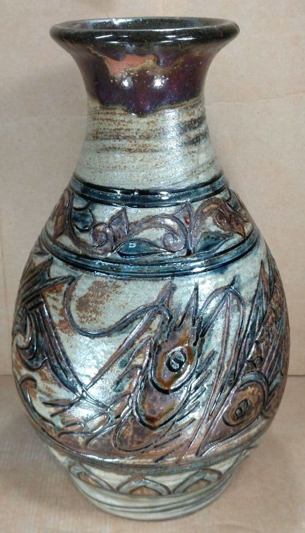 本物保証】金城次郎 壷屋焼 海老魚紋壷(海老2魚2）共箱 人間国宝 h31