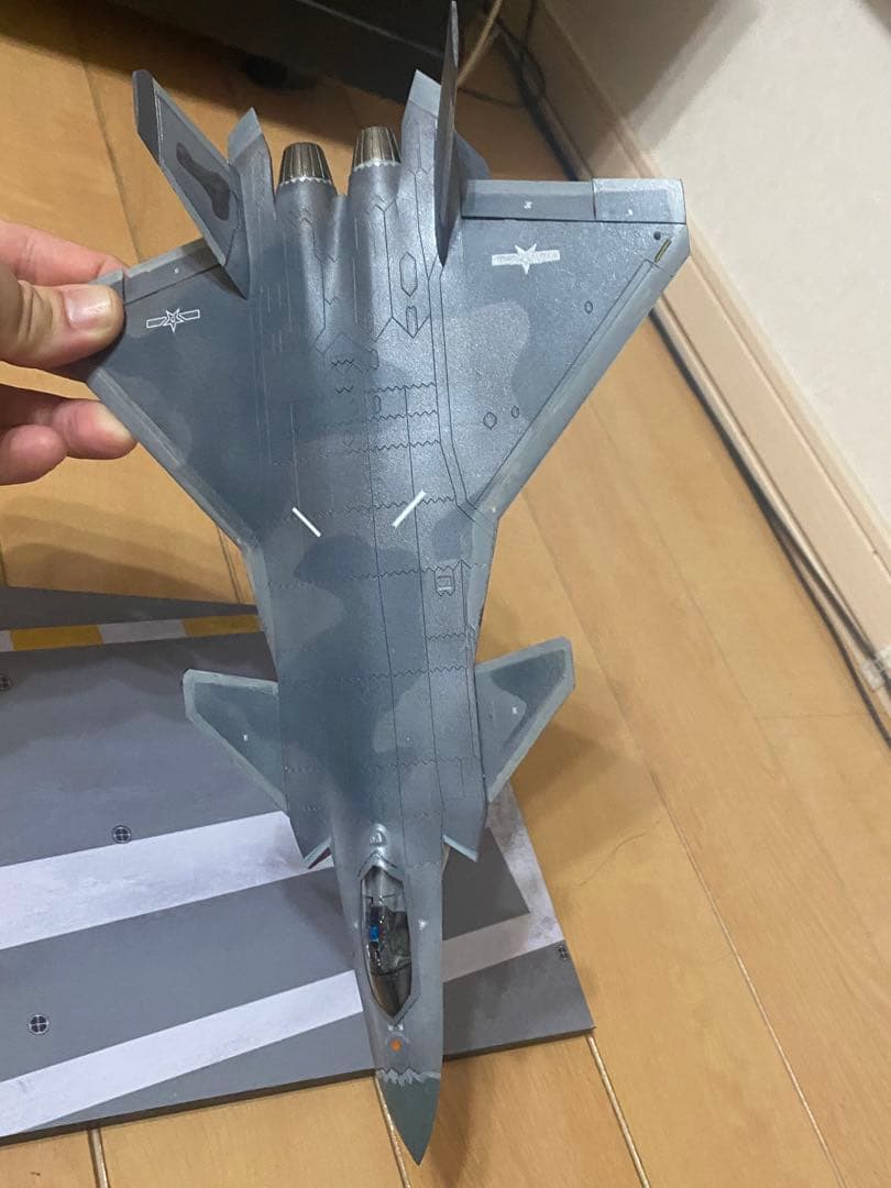 J-20 1/72スケール　プラモデル完成品