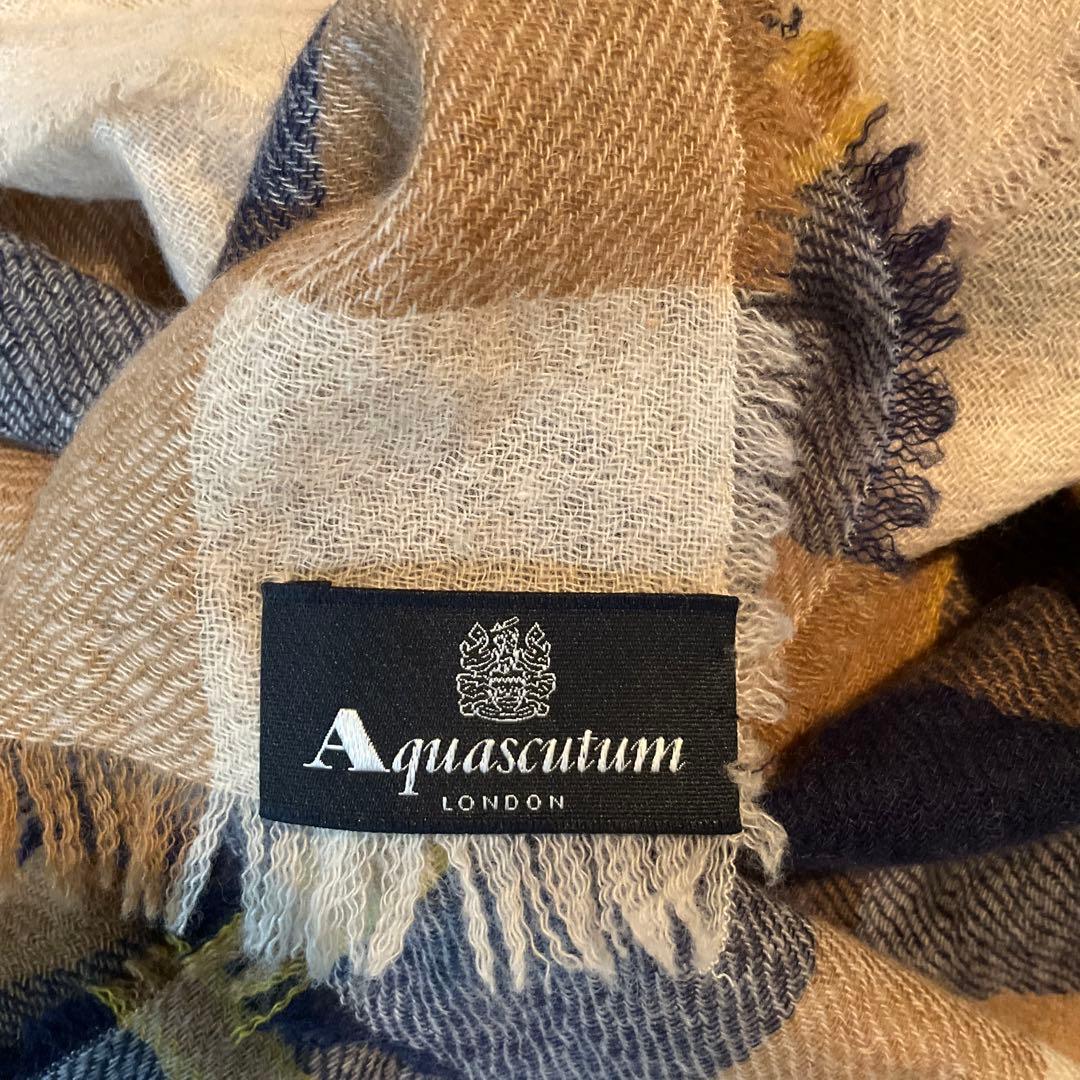 アクアスキュータム カシミヤ100%ストール【自宅試着のみ】 - メルカリ