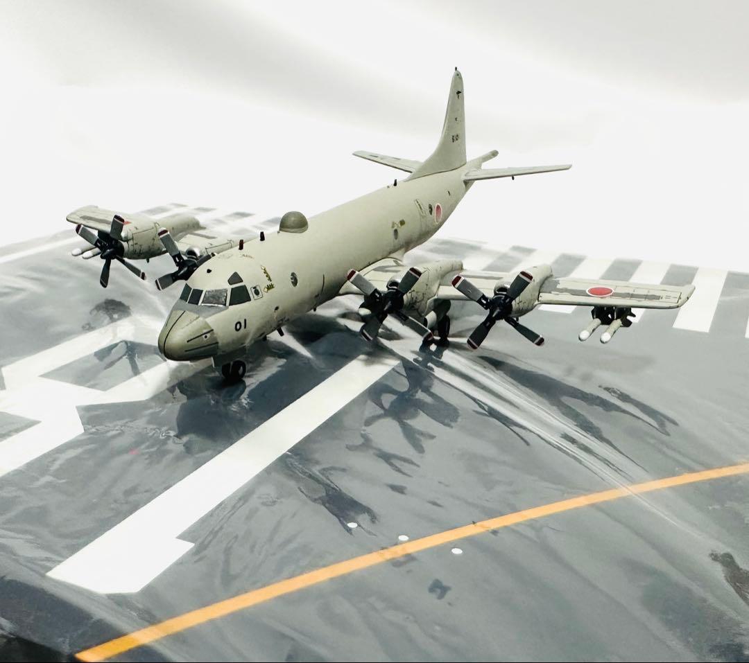 全日空商事 1/200 P-3C 海上自衛隊 VP-5 TIDA滑走路プレート付 全日空商事 1/200 P-3C 海上自衛隊 VP-5 TIDA滑走路プレート付 全日空