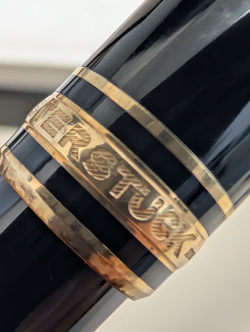 MONTBLANC モンブラン 万年筆 14K 黒 ケース付き モンブラン 万年筆 EF