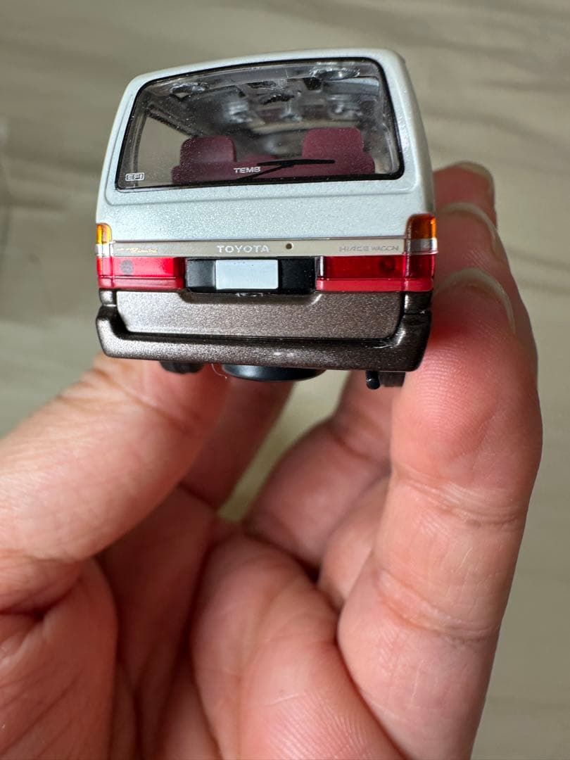 1/64 ミニカー　ハイエース　NV350　ベンツ　ヴィト