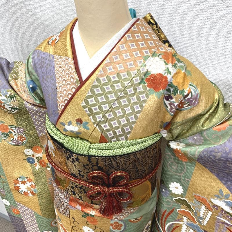 高 品質ファッション - 511z39〇古典柄 振袖 金彩 金駒刺繍 松竹梅