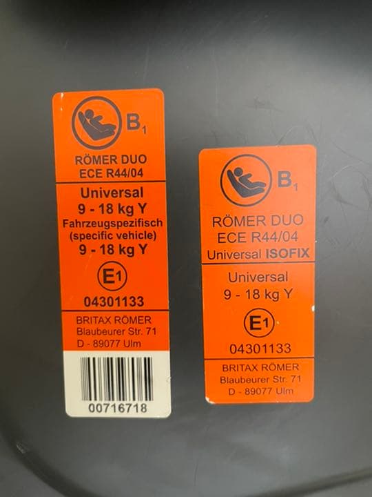 ◇ フォルクスワーゲン純正 チャイルドシート ISOFIX対応◇