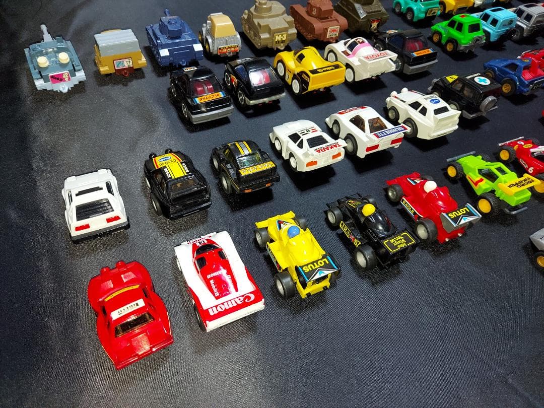 ◆　大幅値下げ！　極美品揃い　昭和の８７台含むレアなチョロQ１００台以上　◆