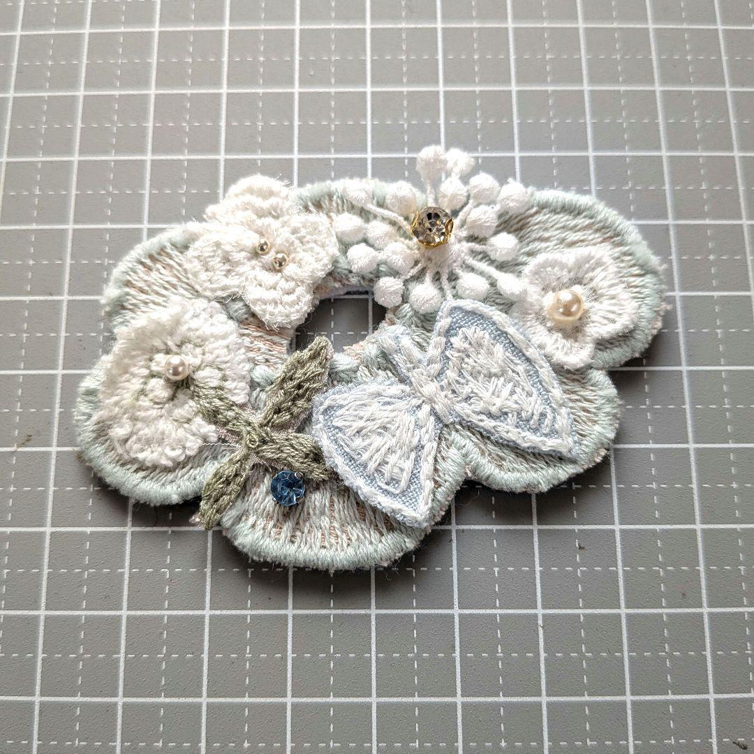 a26 ミナペルホネン ブローチ アクセサリー ハンドメイド - メルカリ