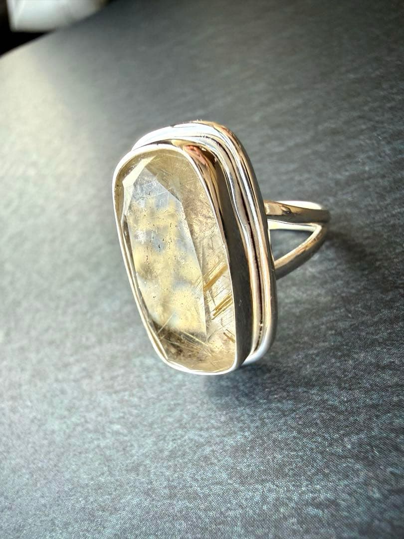 【希少】大粒ゴールデンルチルクォーツ　リングSV925