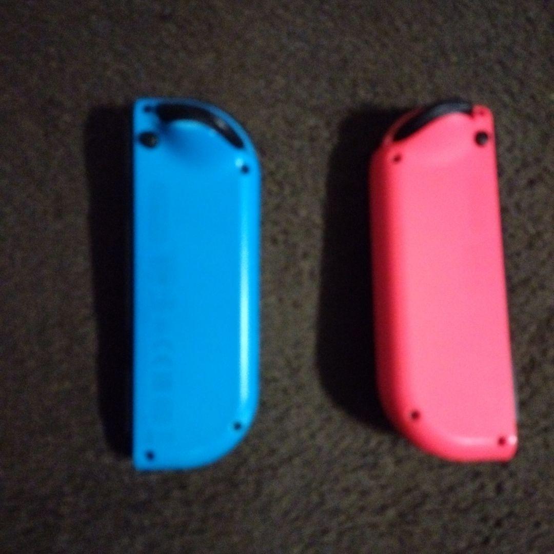 チャージングベース付き Nintendo Switch 本体