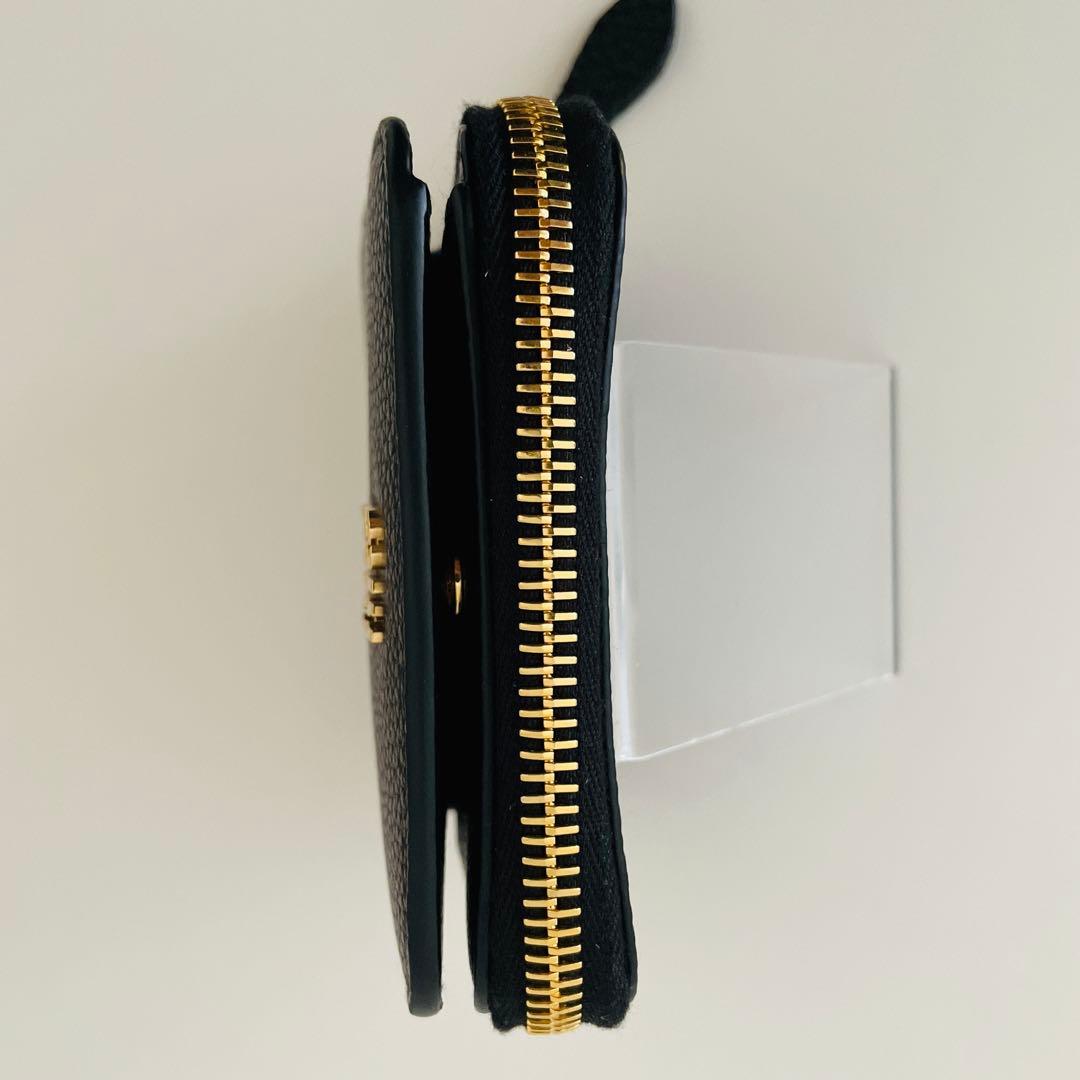 MIU MIU ミュウミュウ レザー 2つ折り財布 ブラック