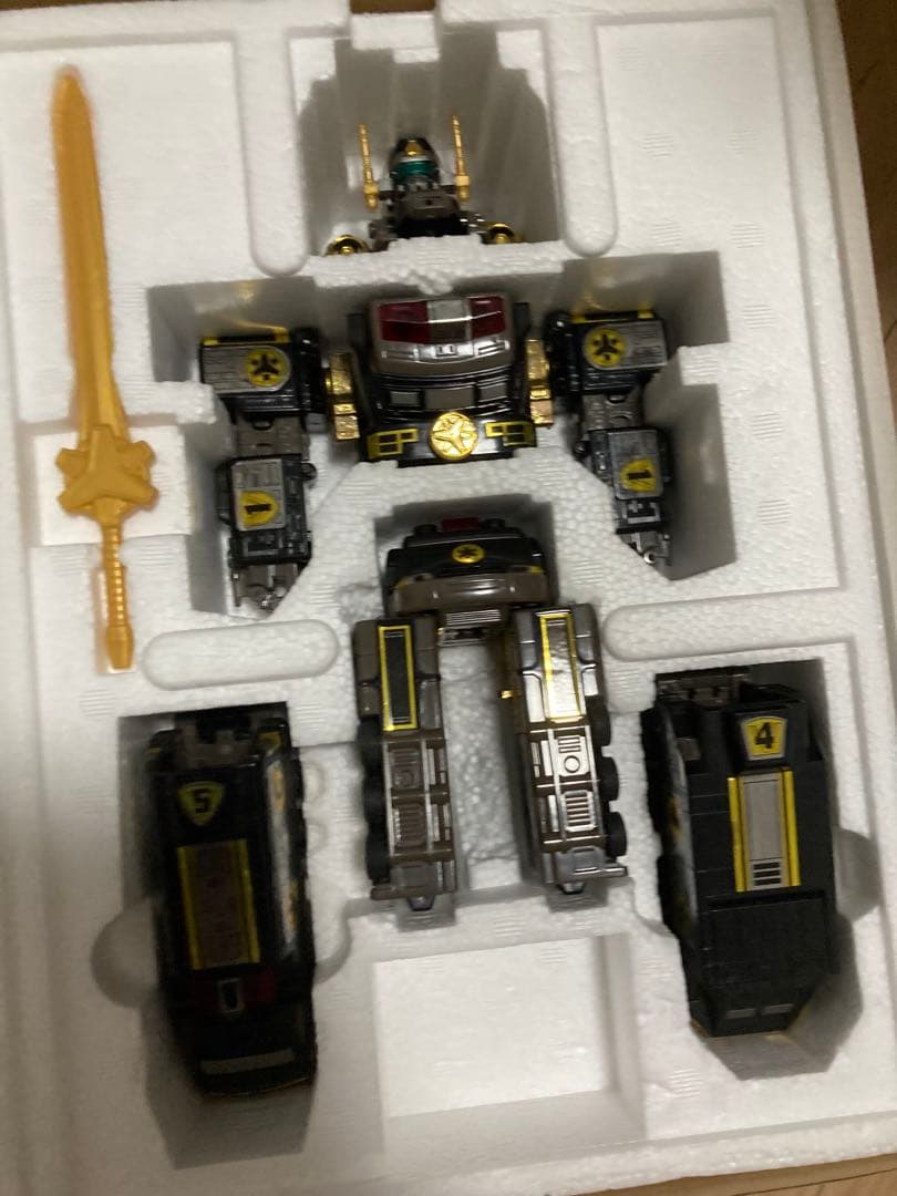 救急戦隊ゴーゴーファイブ ブラックDXマックスビクトリーロボ※合体後