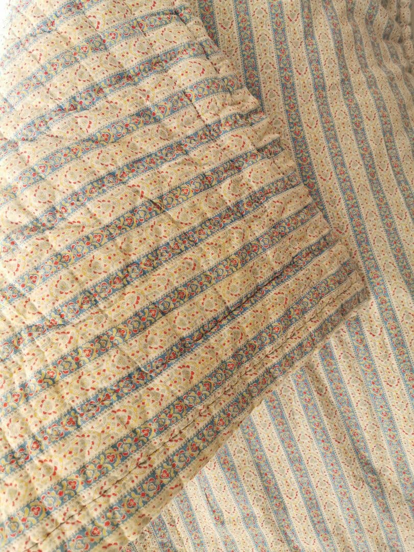 アンティーク両面フレンチファブリック プロヴァンスブティキルト