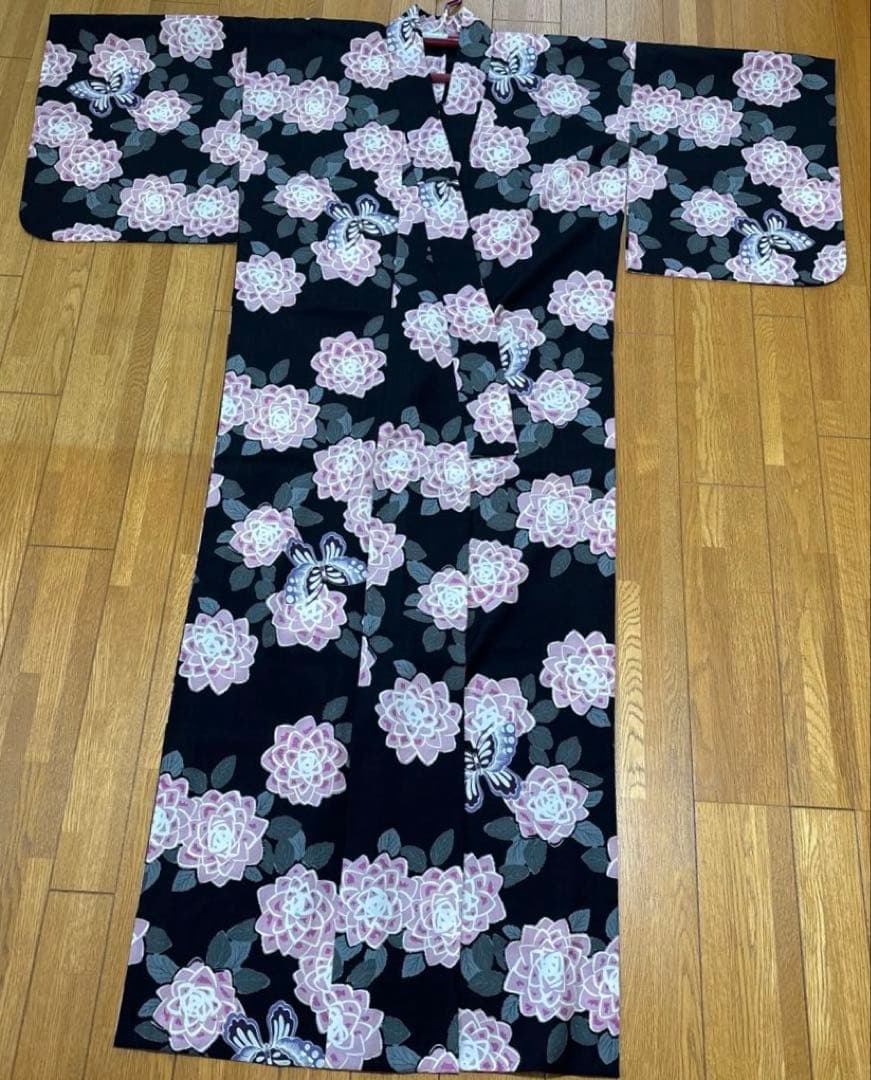 美品⭐︎浴衣　撫松庵　ぶしょうあん　黒地　花柄　蝶　ダリア　ピンク