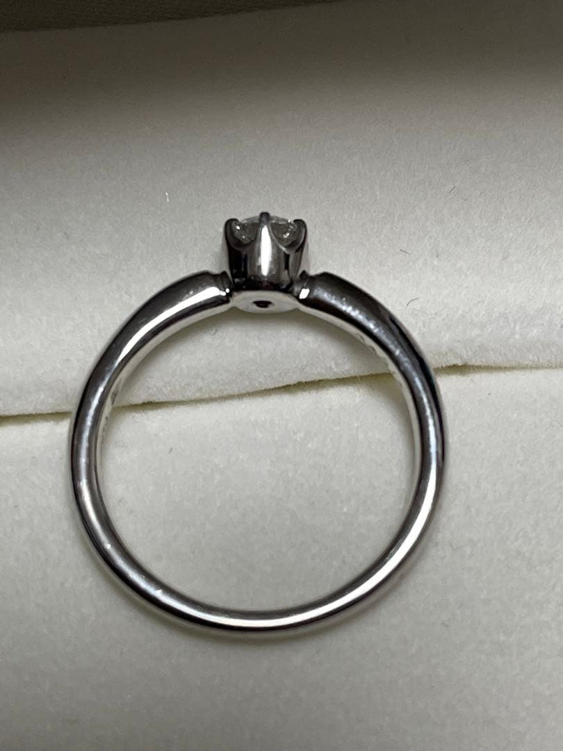 値下※美品★鑑定書付き！最高級♪4°c Pt950 ダイヤリング 0.253ct