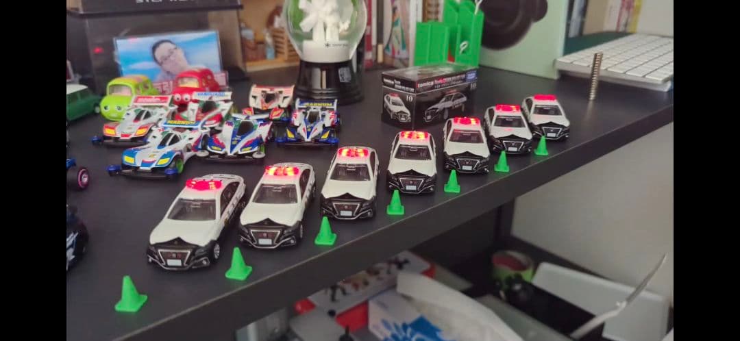 トミカプレミアム10 クラウンパトロールカー LEDカスタム 6台セット