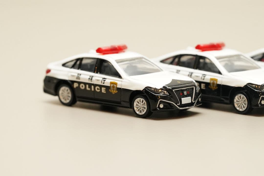 トミカプレミアム10 クラウンパトロールカー LEDカスタム 6台セット