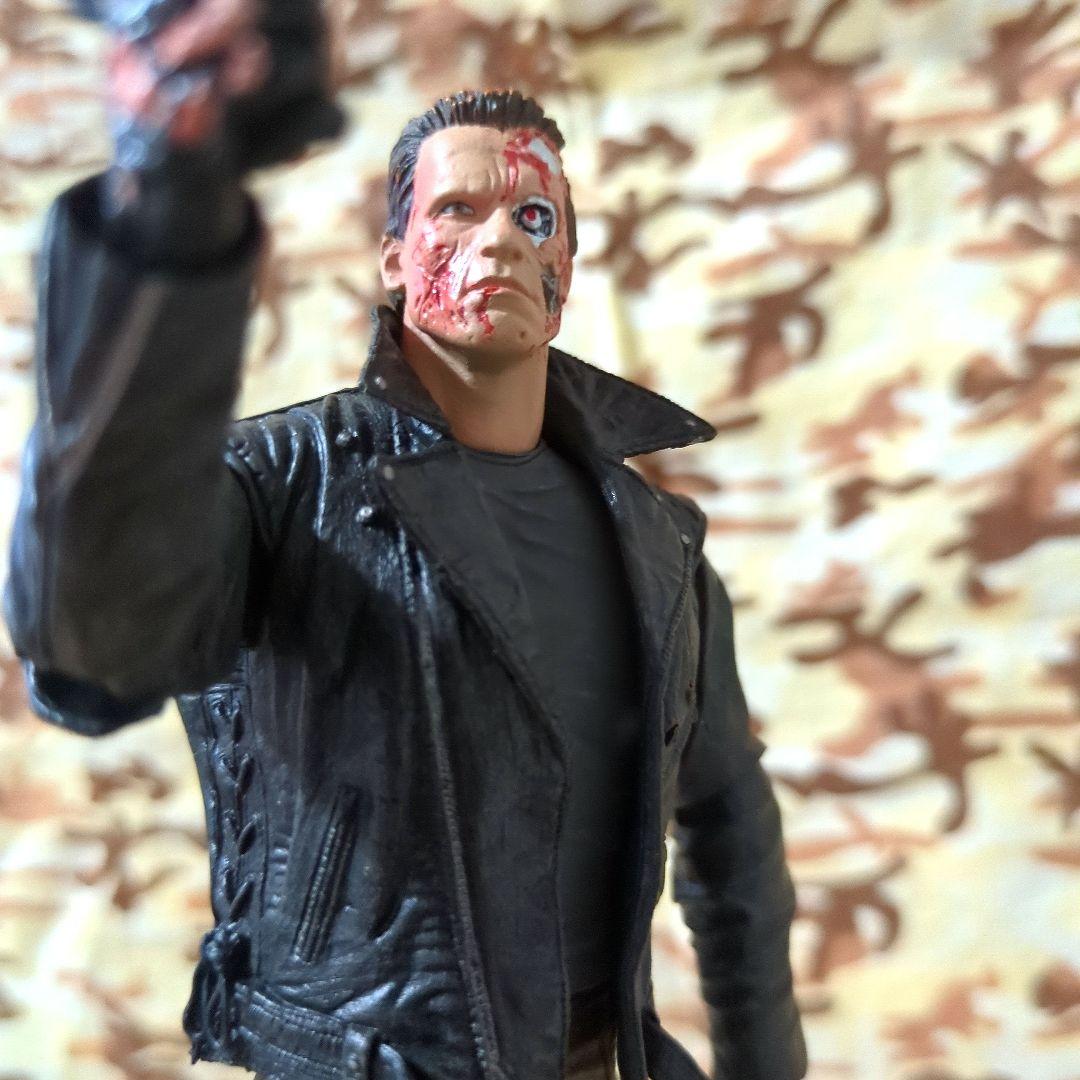 NECA ／ターミネーター T800【中古開封品】