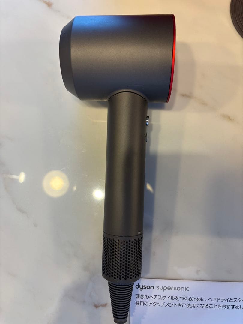 ダイソン ヘアドライヤーDyson Supersonic HD01 収納ケース付