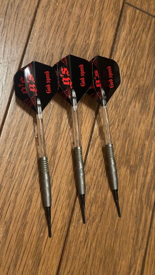 G'sダーツ3本セット 黒と赤のフライト - メルカリ