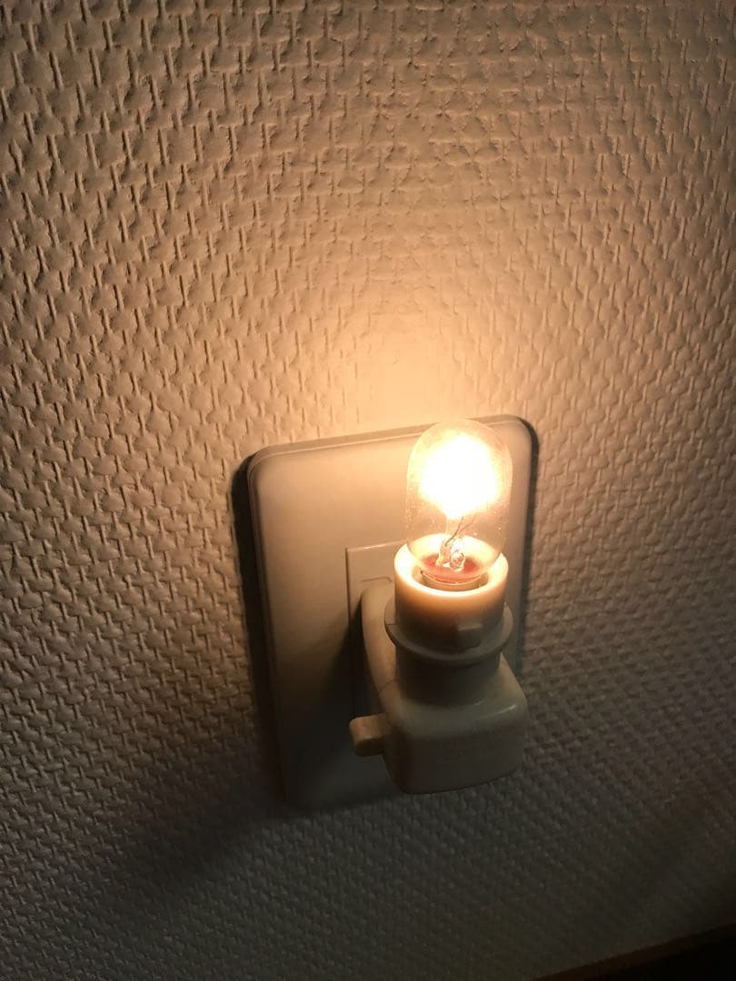 ウルトラマン コンセント ライト