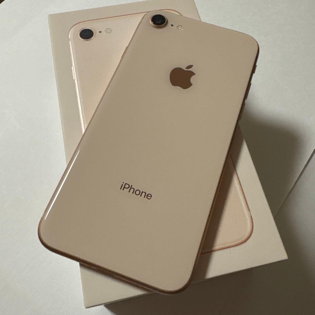 Apple iPhone 8 ゴールド 本体