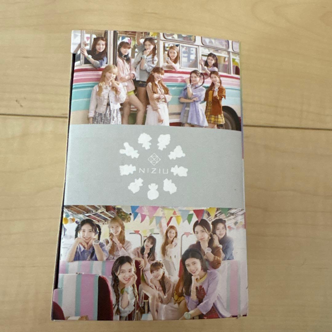 【美品】NiziU Tamagotchi Smart 未開封