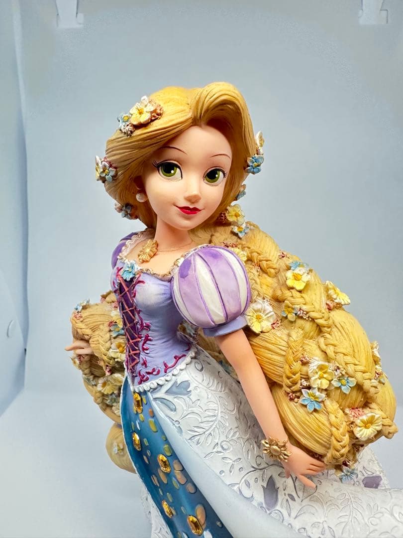 ラプンツェル　enesco フィギュア