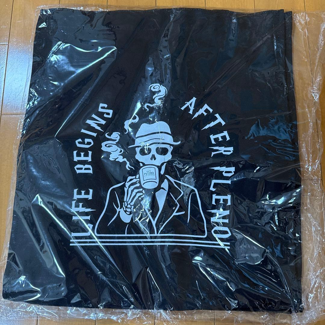 TREASURE フーディー M 未開封 カーキ PLUSE ON パーカー 2025-26