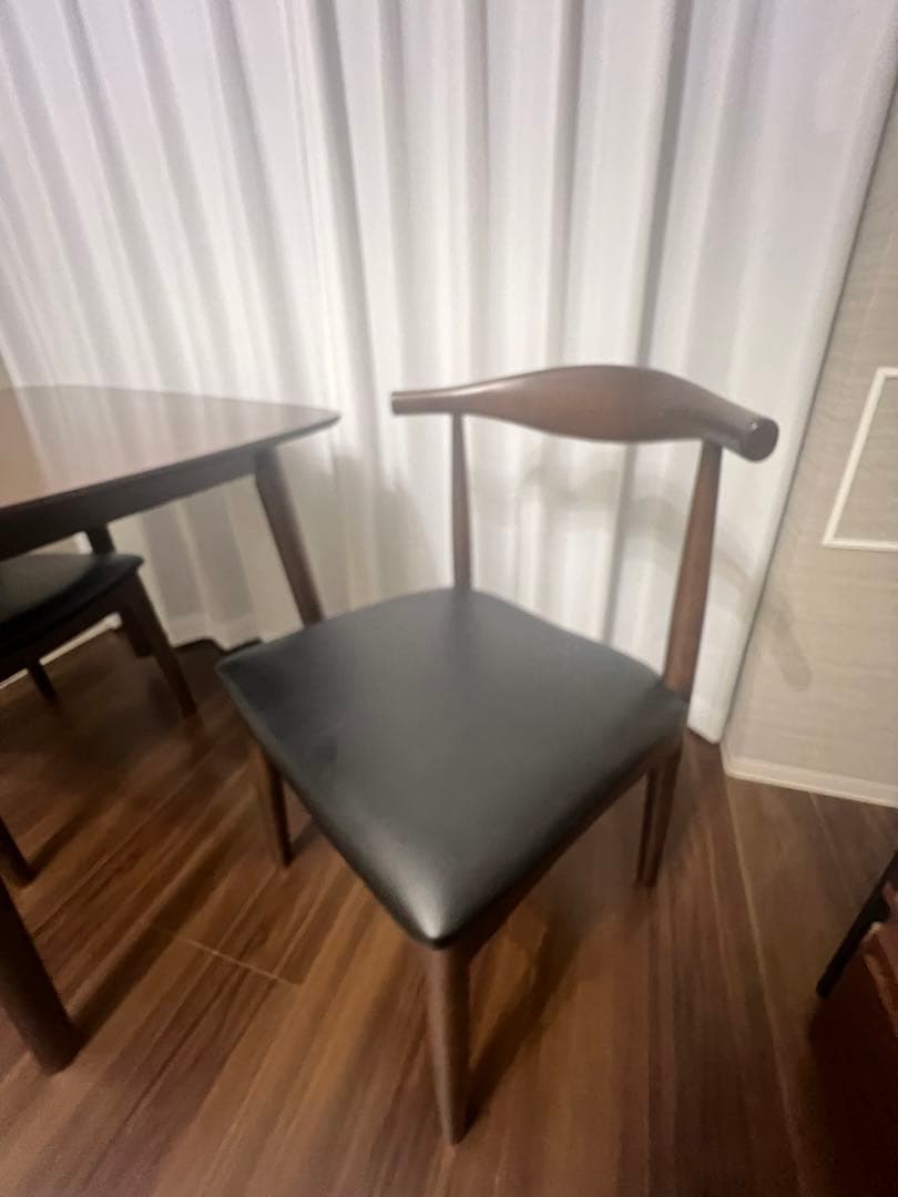 ダイニングテーブルセット　80cm×80cm