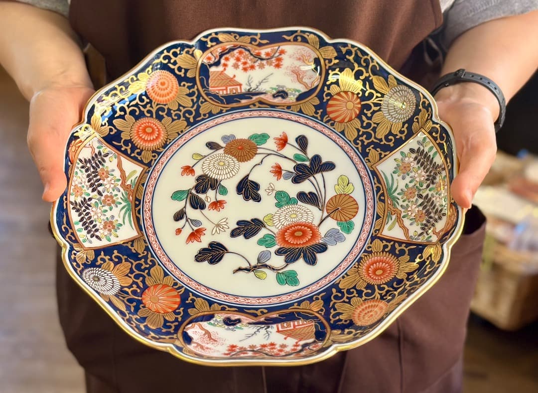 再値下げ 新品 有田焼 琳派古伊万里様式 盛皿 木箱入 直径31cm 其泉窯