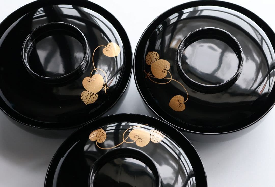 MB190】天然木漆塗 紫陽花と葵 金蒔絵 螺鈿入 黒塗 煮物椀 五客 昭和期