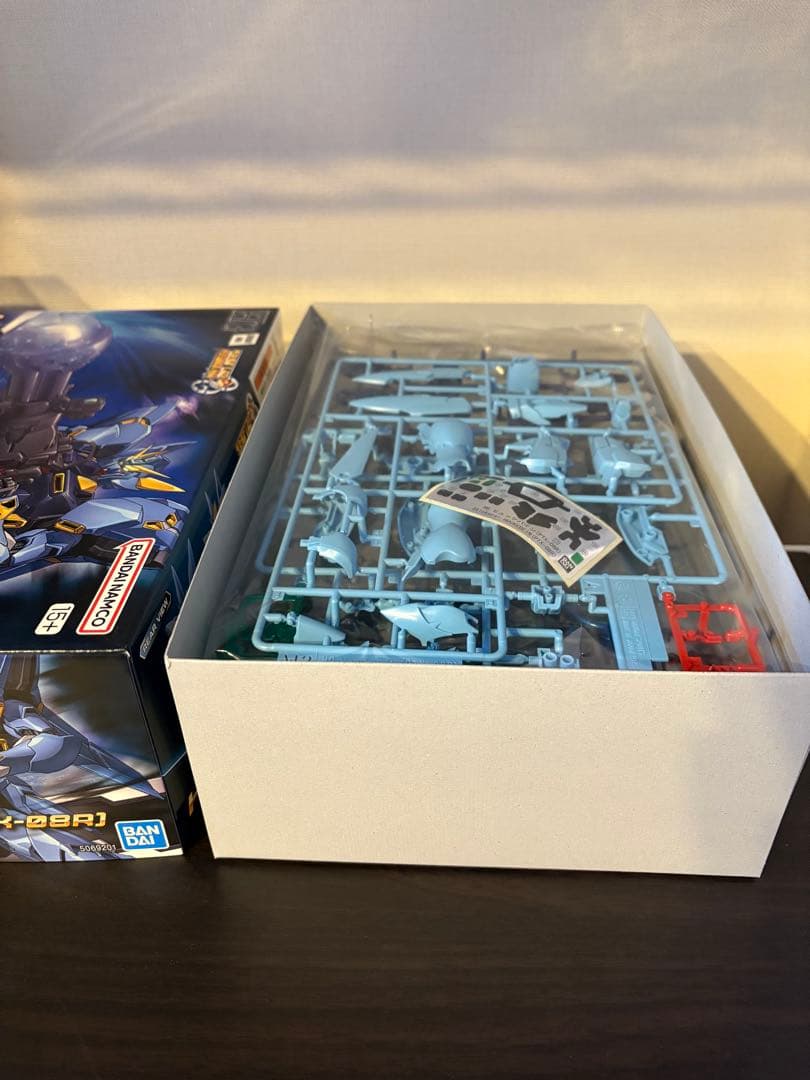 ヒュッケバイン、Mk-II トロンベ 、ヴァイスリッター 、アシュ