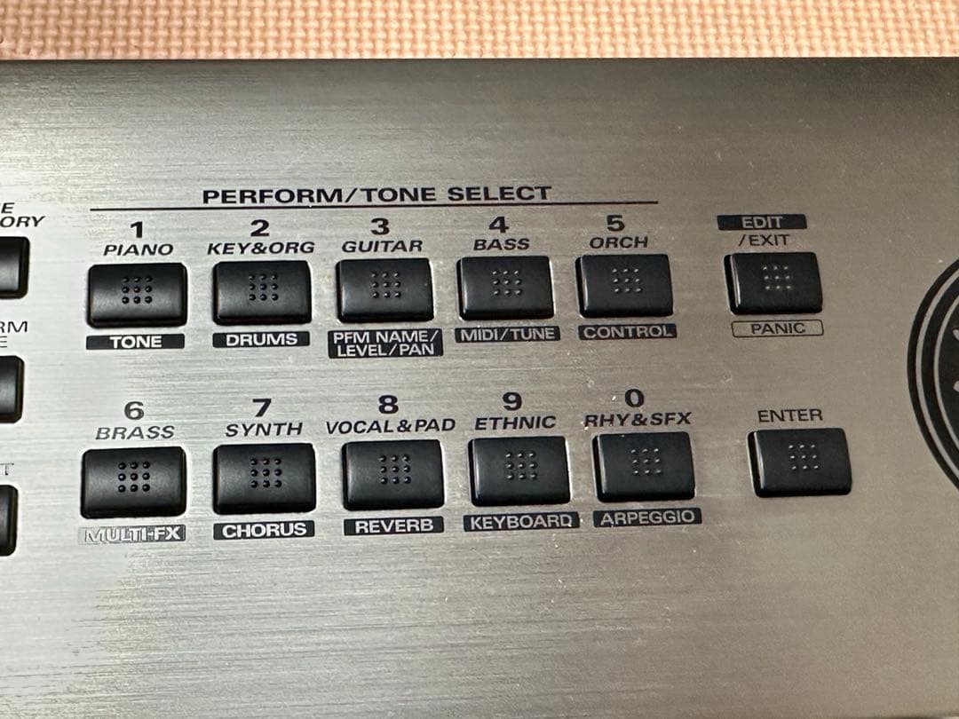1-2////Roland RS-5 シンセサイザー