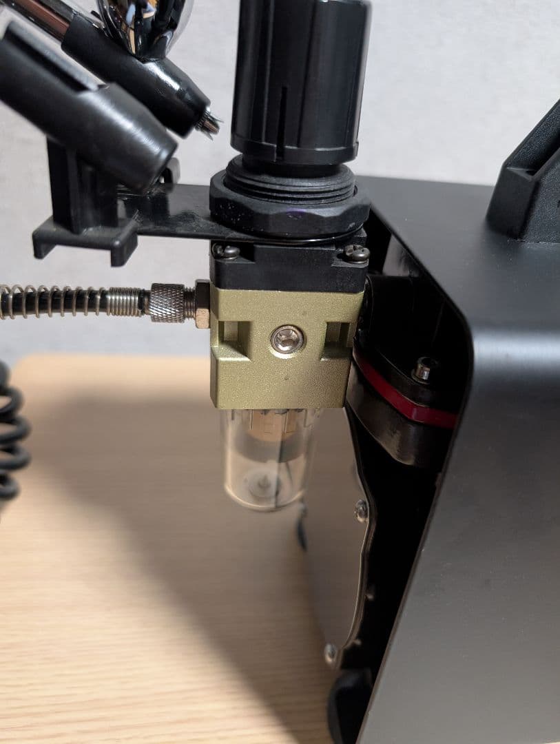 NITRO-COMP V1 高性能エアシステム エアブラシ付き