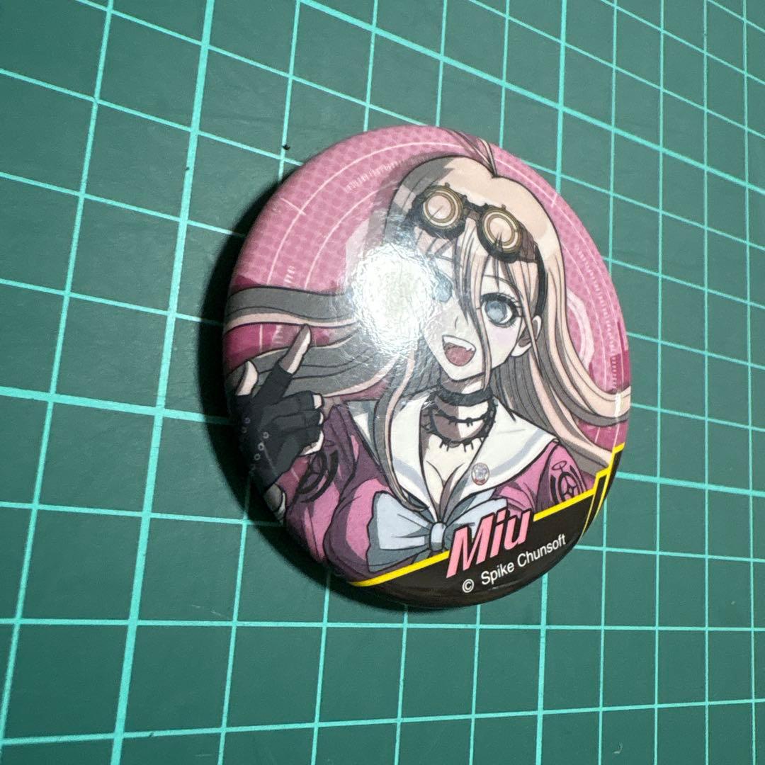 ニューダンガンロンパV3 入間美兎 缶バッジ - メルカリ