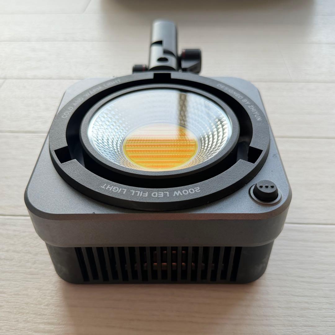 ビデオカメラ ZHIYUN MOLUS G200