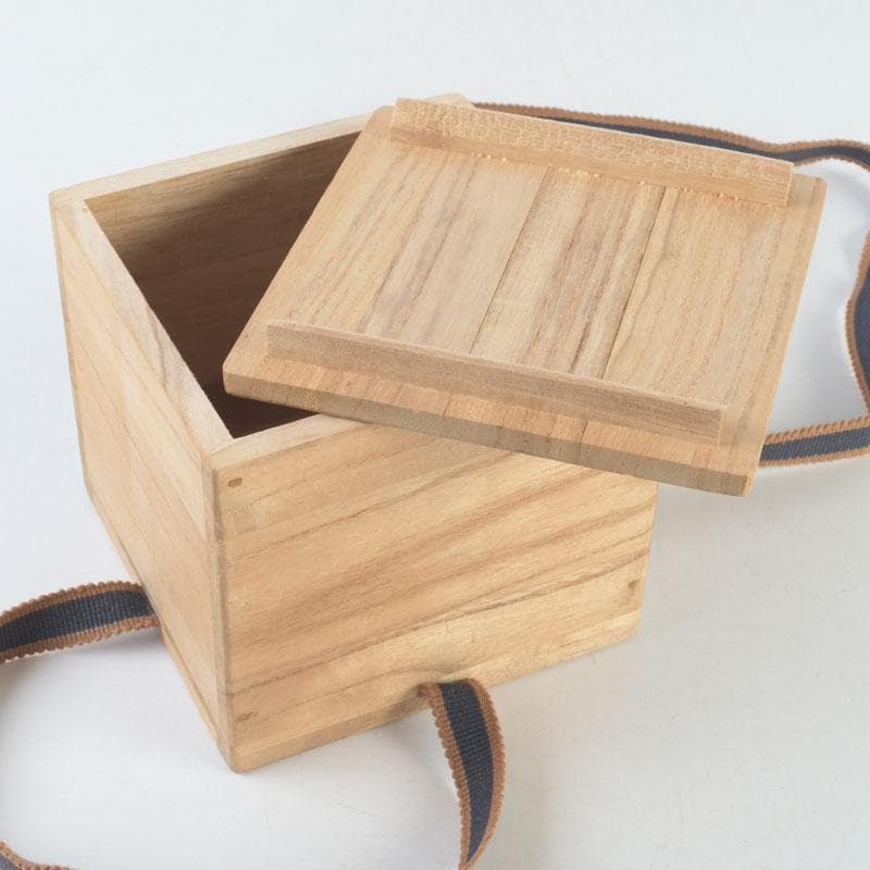 茶道具 青釉 花草文 茶碗 在銘 時代箱付 V 9705